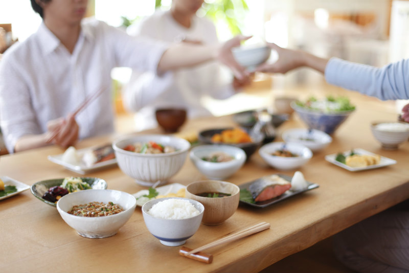 朝の食卓の様子